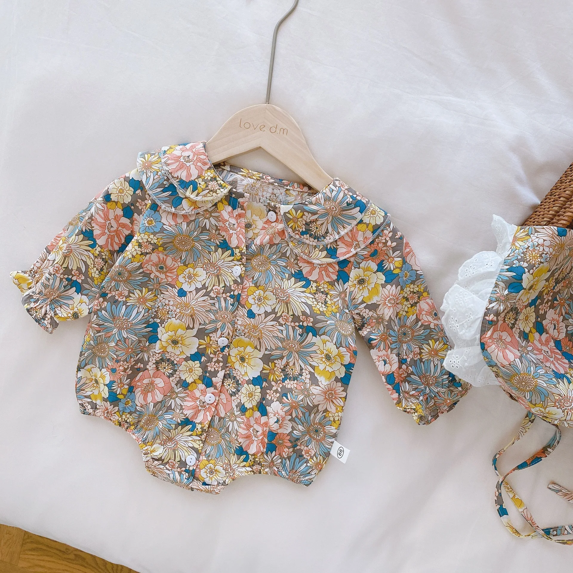 0-2 Baby Dekle Bodysuit 2020 Novorojenčka Jeseni Baby Dekle Obleko Lutka Ovratnik, Dolgi Rokavi Jumpsuit z Čipke Klobuk