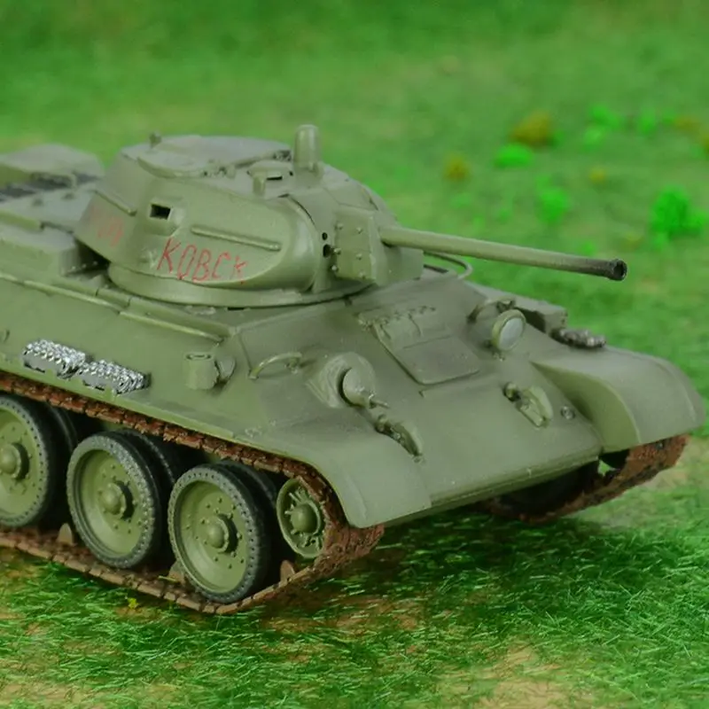 1:72 obsega že vgrajenimi T-34 Sovjetski medium tank T-34/76 Svetovne Vojne hobi zbirateljske končal plastični model