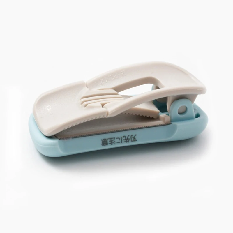 1pcs Japonski KOKUYO Washi Tape Mini Nož za Rezanje Posnetek Light Color Vrsto Ustvarjalnih Tiskovine Majhno Ročno Trganje Trak Rezalnik