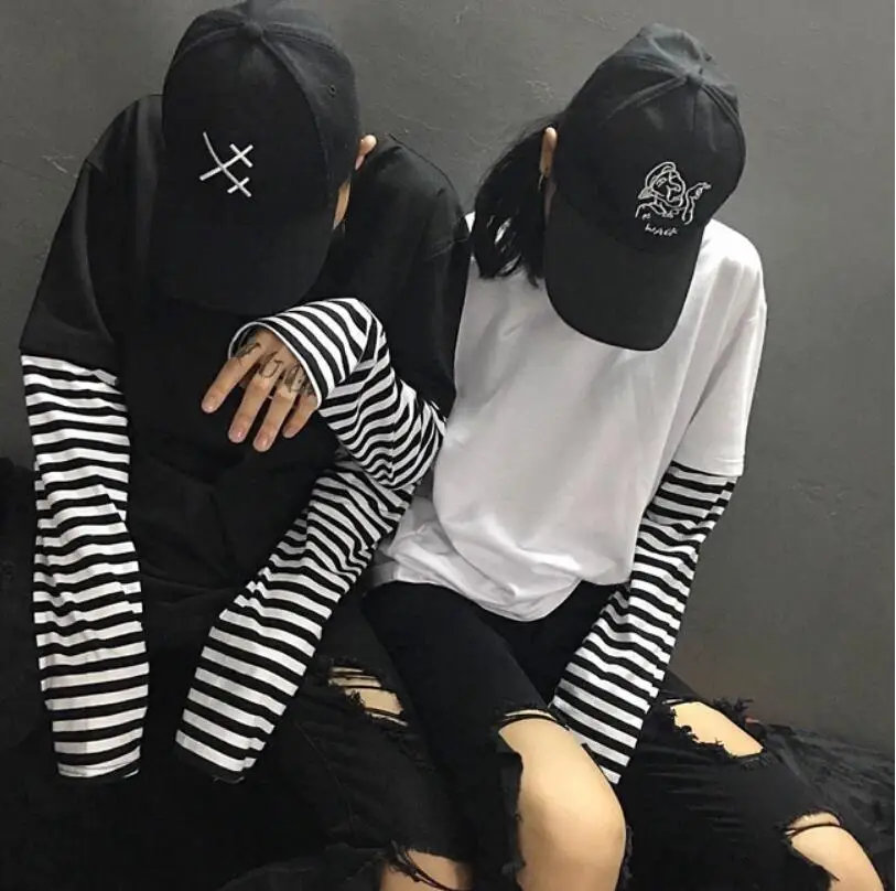2018 korejski Harajuku Črno belo Črtasto Hip Hop T-majice Moške Ženske Jeseni Bombaž Ponaredek Dva Kosa Ekstra Dolg Rokav Svoboden TShirt