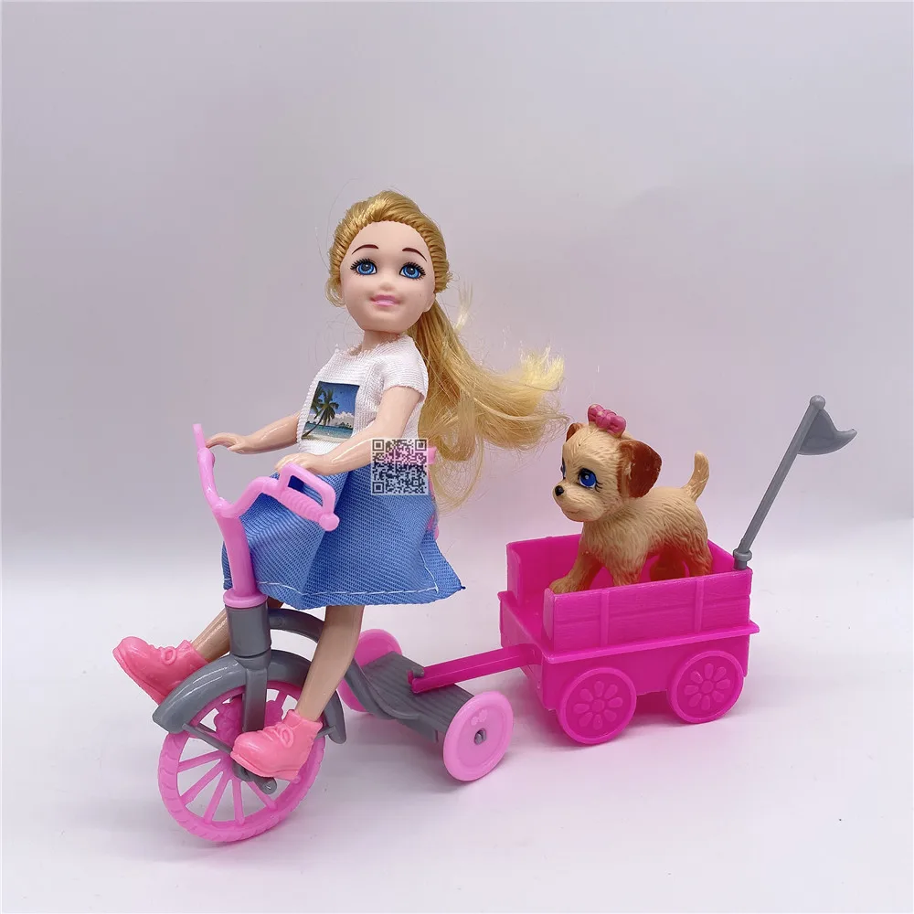 2020 moda lutka družino nekaj kombinacija dodatki = oče/mama/sin/dekle kolesarjenje kuža nahrbtnik otroke, izobraževalne igrače