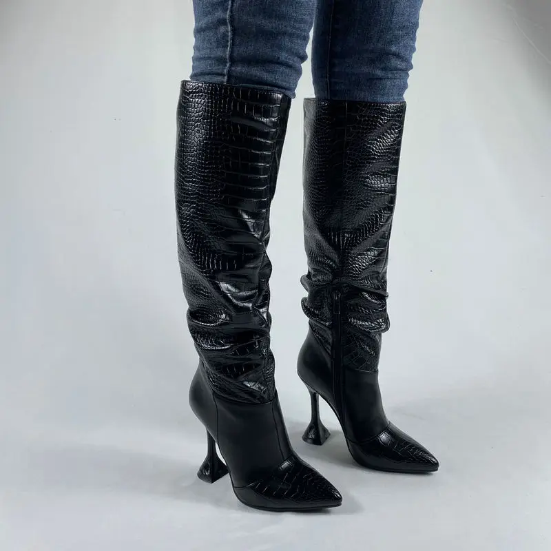 2021 Jeseni, Pozimi Ženske Čevlji Modni Zadrgo Naguban Kolena Visoki Škornji PU Usnje Čudno Slog Pete Konicami Prstov Lady Čevlji