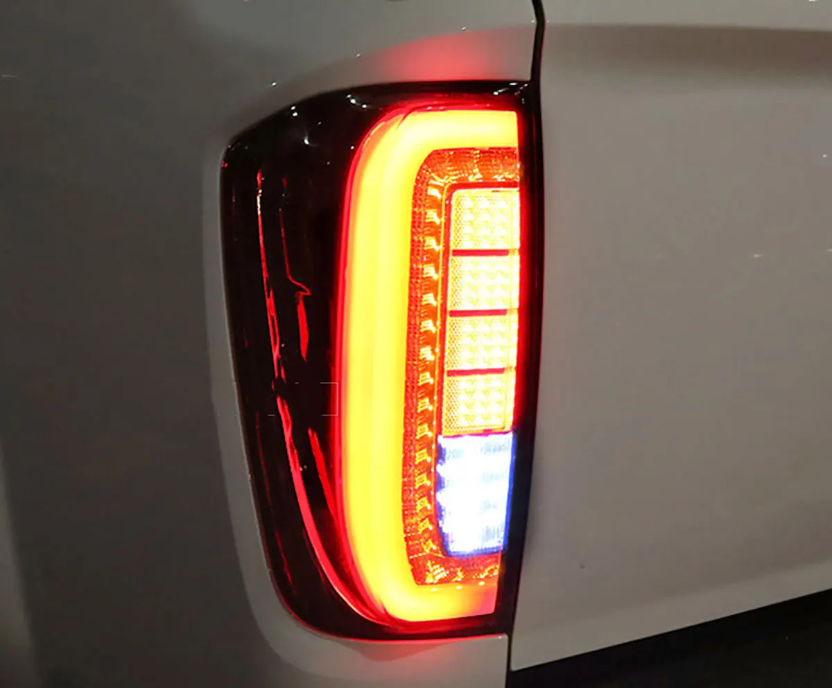 2PCS Avto Zadaj LED Rep Lučka Signalna luč Zavorne Luči Povratne Vožnje za Nissan Navara NP300 2016 2017 2018 2019 Luč