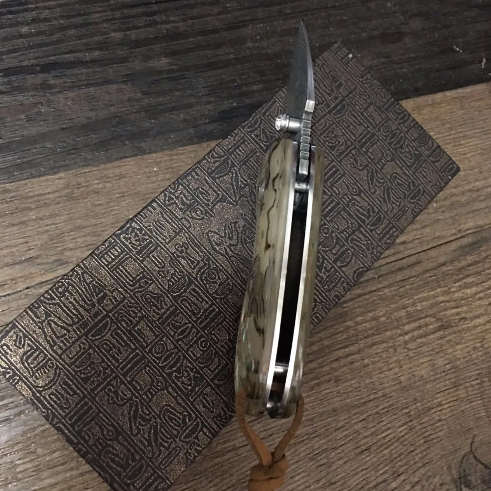 58HRC Ročno Damask jekla rezilo Žep Folding Nož z lupino Ročaj pripomoček nož darilo nož Prostem survival nož