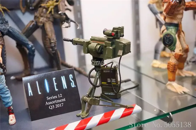 Alien vs Predator figuric Orožje Pištolo Stroj Anime Tujec Orožje Paket Igrače Alien vs Predator