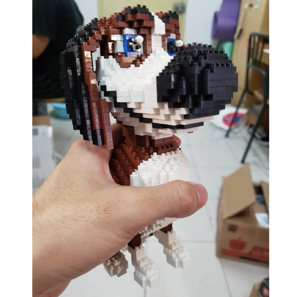 BS Hišne Živali Rjave Beagle Hound Dog gradnika 3D Model DIY Mini Diamond Bloki, Opeke Zbiranja Igrač za Boy Darila 1800pcs