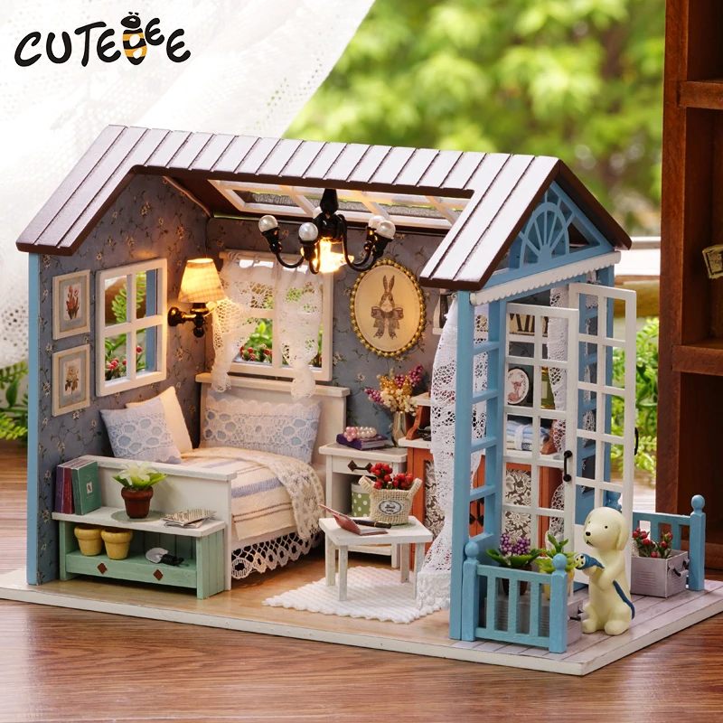 CUTEBEE Lutka Hiša Miniaturni DIY Lutke S Pohištvo, Lesene Hiše, Igrače Za Otroke, Darilo za Rojstni dan Z007