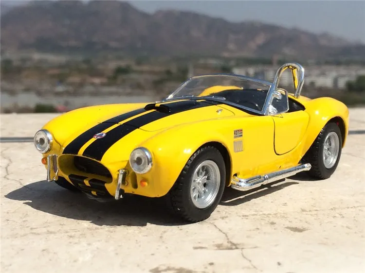 Debelo zlitine die-cast modela avtomobila otrok igrača avto najboljše darilo 1:32 1965 Shelby Cobra za ford