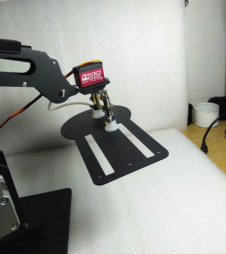 Dobot robotsko roko vakuumske črpalke sesalni komplet z elektronsko stikalo, ki je primerna za 25T servo mg996/mg995/ds3218