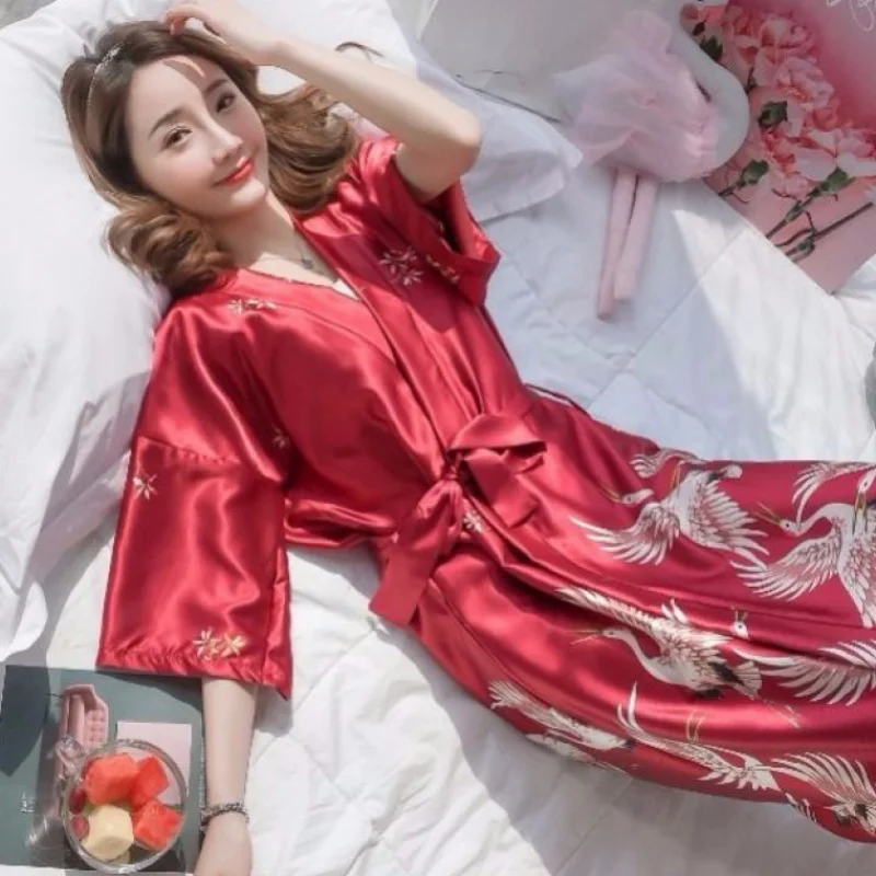 Družico Obleke Saten Haljo Elegantno Nevesta Sleepwear Seksi Tiskanja Ženske Hišna Obleke Kopalni Plašč Kimono Iz Svile Kopel Haljo Spanja Salon