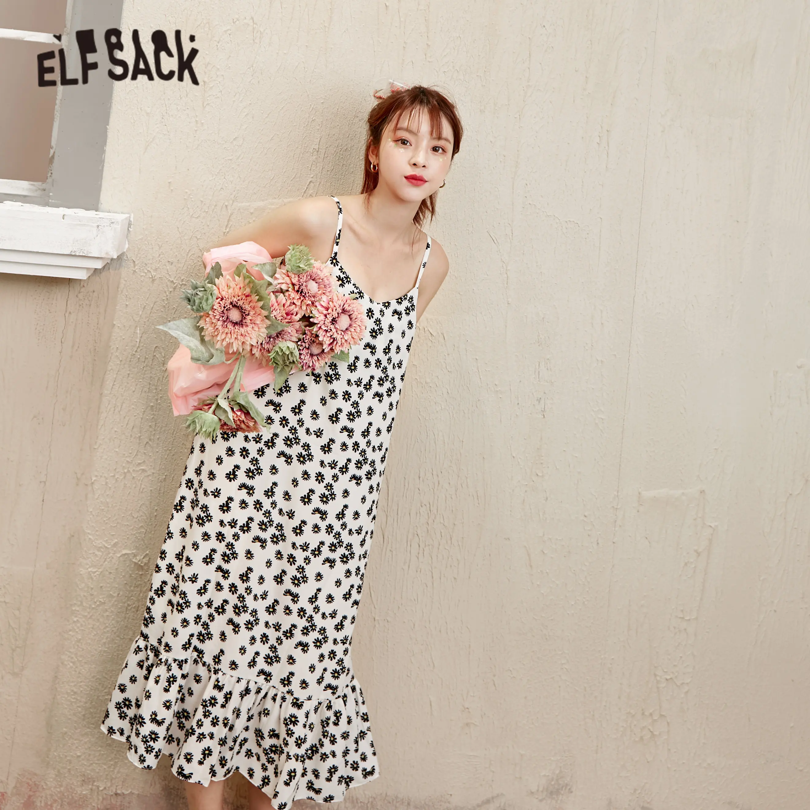 ELFSACK Black Daisy Tiskanja Cvetovi Priložnostne Šifon Slip Obleka Ženske 2020 Poletje ELF Belo Letnik korejski Girly Počitnice Obleke