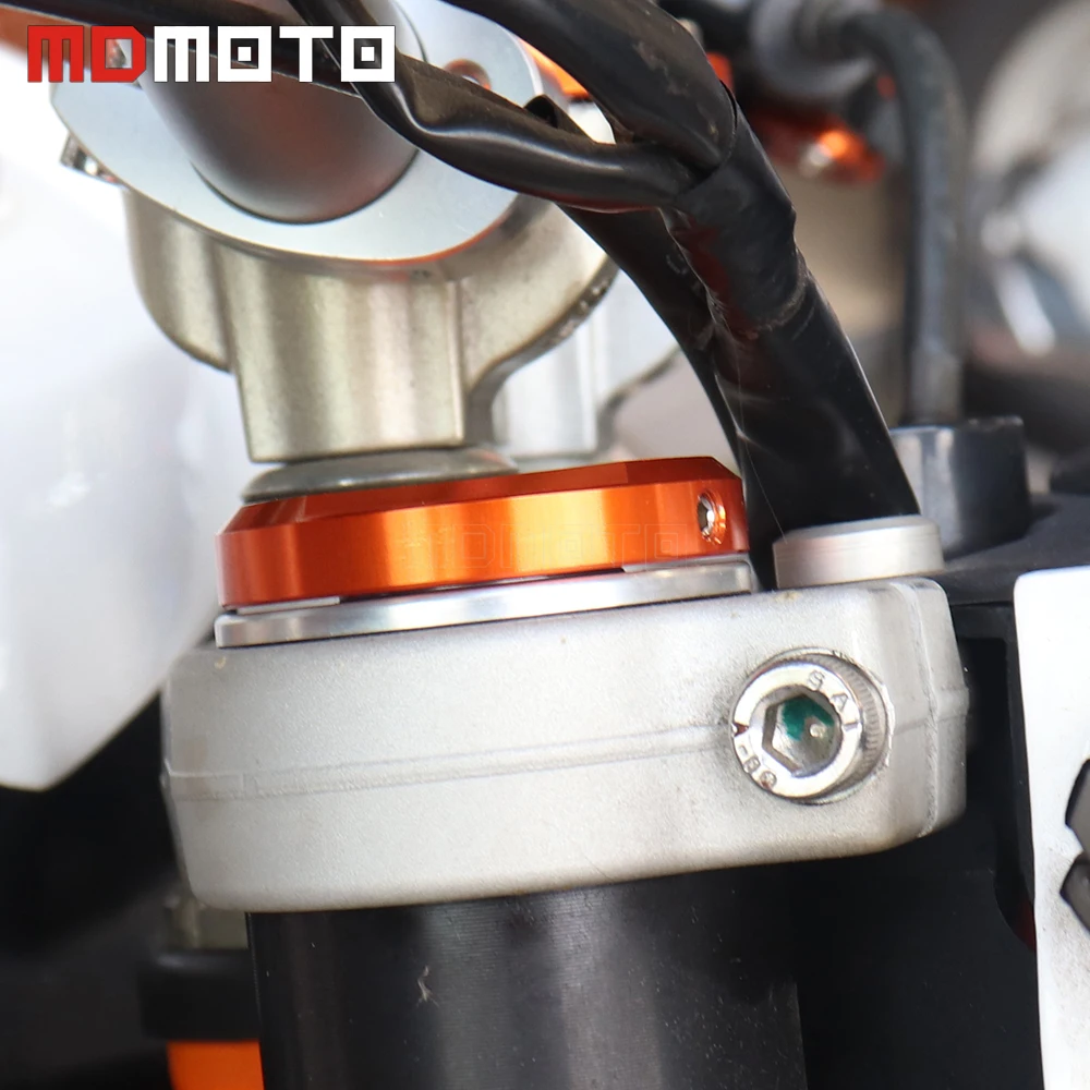 En Par Motocikel CNC Aluminija Sprednje Vilice blažilec Vzmetenje Dekorativni Pokrov Za KTM Duke 125 200 150 250 390 690 1090