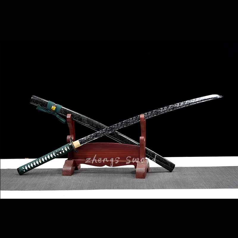 Funkcionalne Japonski Meč Handforged 1045 ogljikovega jekla Polno Tang Katana Samuraj Nanašanje Barve Rezilo Moda Meči