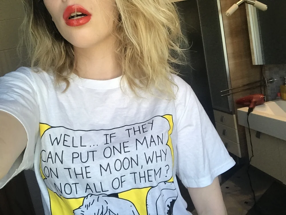 HAHAYULE Dobro... Če Bi Lahko Dal Enega Človeka Na Luno, Zakaj Ne Vse Od Njih? Ženske Vrhovi Tees T Srajce Humor Smešno Feministične Priložnostne