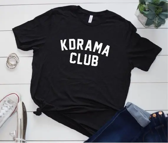 K drama Club pismo tiskanja tees kpop grafični kratek rokav hipster korejske ženske majice čista bombažna majica s kratkimi rokavi estetske mladinska oblačila