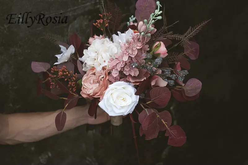 Kmečka Kava, Rdeče Retro Poročni Šopek Belih Prašnih Rose Ima Cvetje Simulacije Nevesta Šopek Fotografija Rekviziti Cvetje