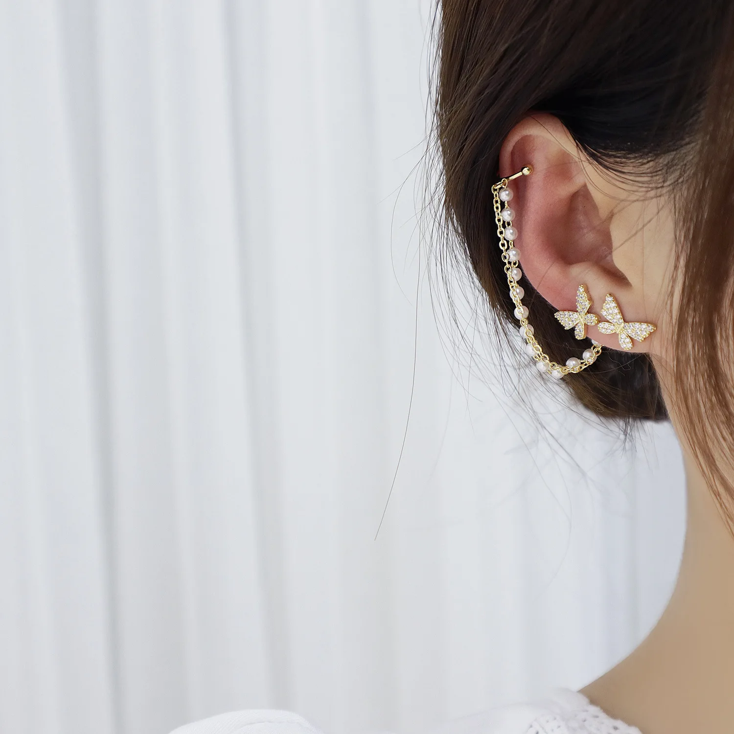 Korejski novo modno oblikovanje nakita iz bakra vdelan cirkon uhani ustvarjalne asimetrične metulj verige tassel ženski uho, kosti posnetek