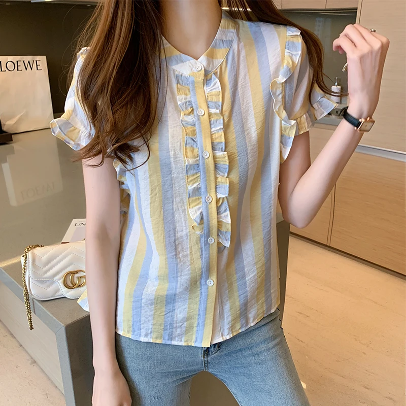 Majica ženske 2020 poletje korejski različico novega kratka sleeved glive čipke, kontrast, barvo črte, ki ohlapno literarni vrh ženske