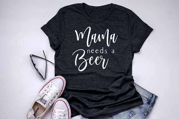 Mama Potrebuje Pivo T-Shirt Smešno Priložnostne Srajco Mami treba Pivo Tumblr Vrhovi Mater Dan Darilo Dekle Tee Ženske Mamica Obleke tshirts