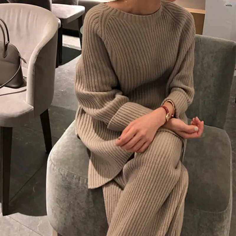 Moda plus velikost ustrezala jesenskih in zimskih oblačil za ženske 2021 nova jopica jopica širok noge hlače dva kosa iz ženske puloverji