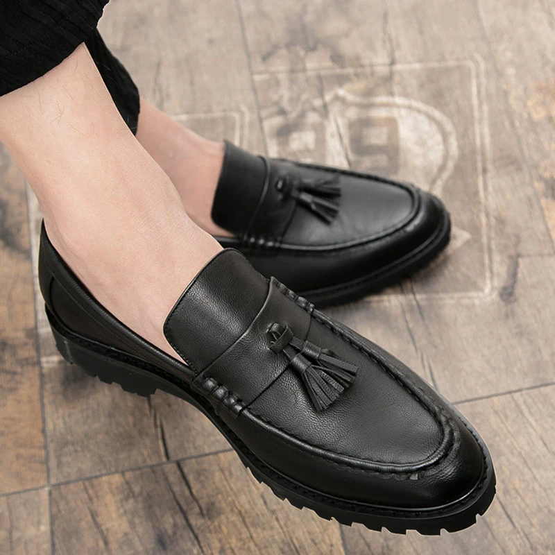 Moški Čevlji modni dihanje Usnja Čevlji Priložnostne Dihanje Superge Loafers tassel mocassins svate čevlji L4