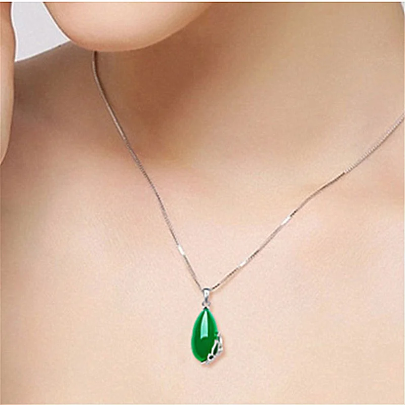 Naravni Green Jade Chalcedony Kaplja Vode Obesek 925 Srebrna Ogrlica Kitajski Vklesan Čar Nakit Modni Amulet Darila za Ženske
