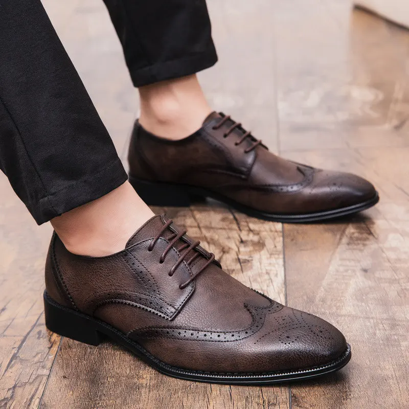Novo leto 2020 Moških Obleko Čevlje Formalno Poroko Pravega Usnja Čevlji Retro Brogue Poslovnih Urad za Moške Stanovanj Oxfords Za Moški škornji