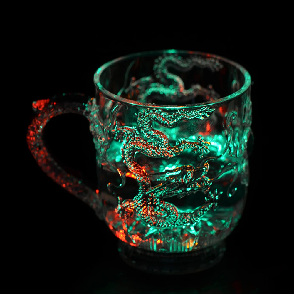 Plastični Žareče Steklo, Vino, Pivo Skodelico Zmaj LED Vrč Led Mešalniku Mavrične Barve Utripajoča Luč Padec Ladijskega prometa Kreativna Darila