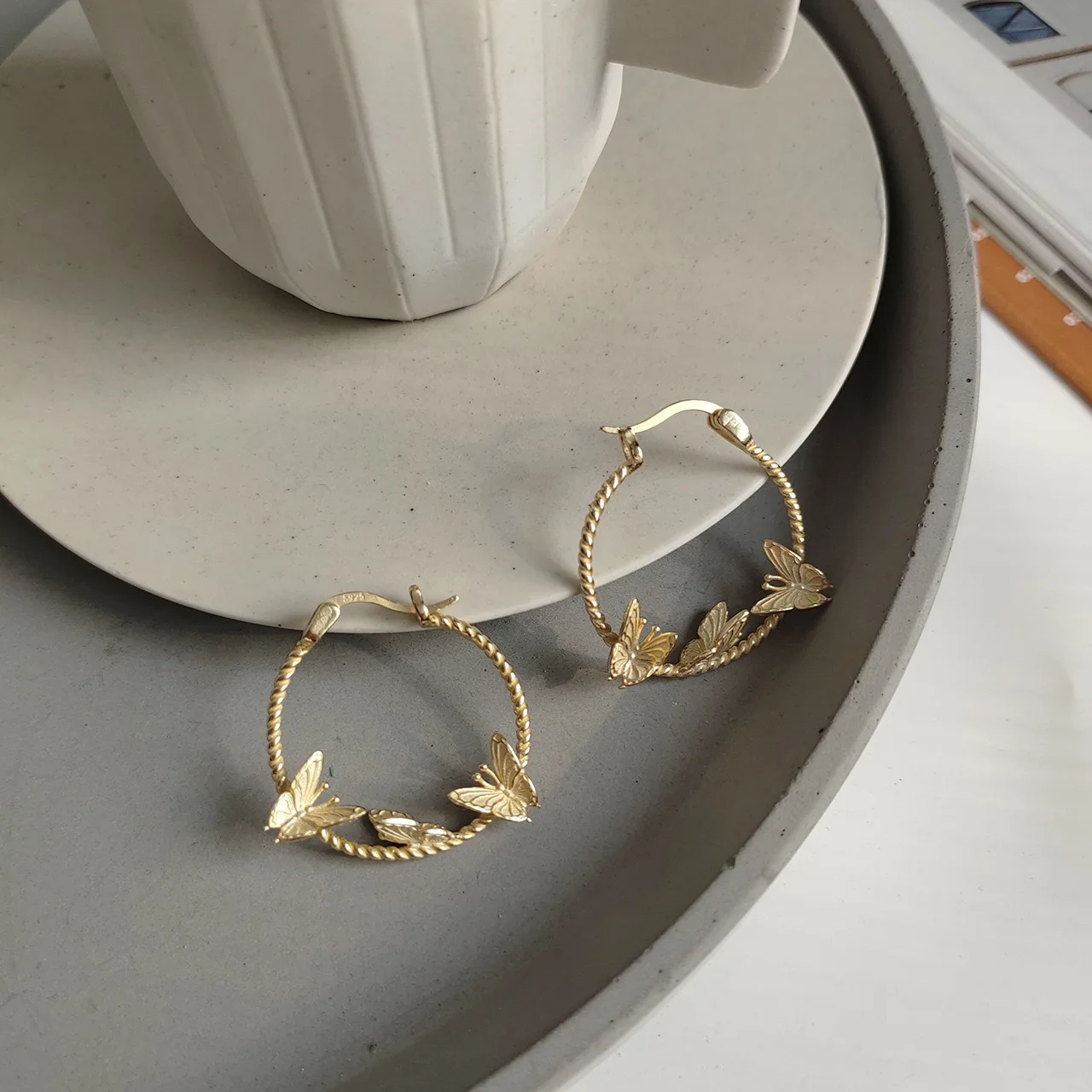 Pravi 925 sterling srebrni prstan nezakonitih metulj plapola gold uhani za ženske, ki se ukvarjajo v redu modni nakit poroko