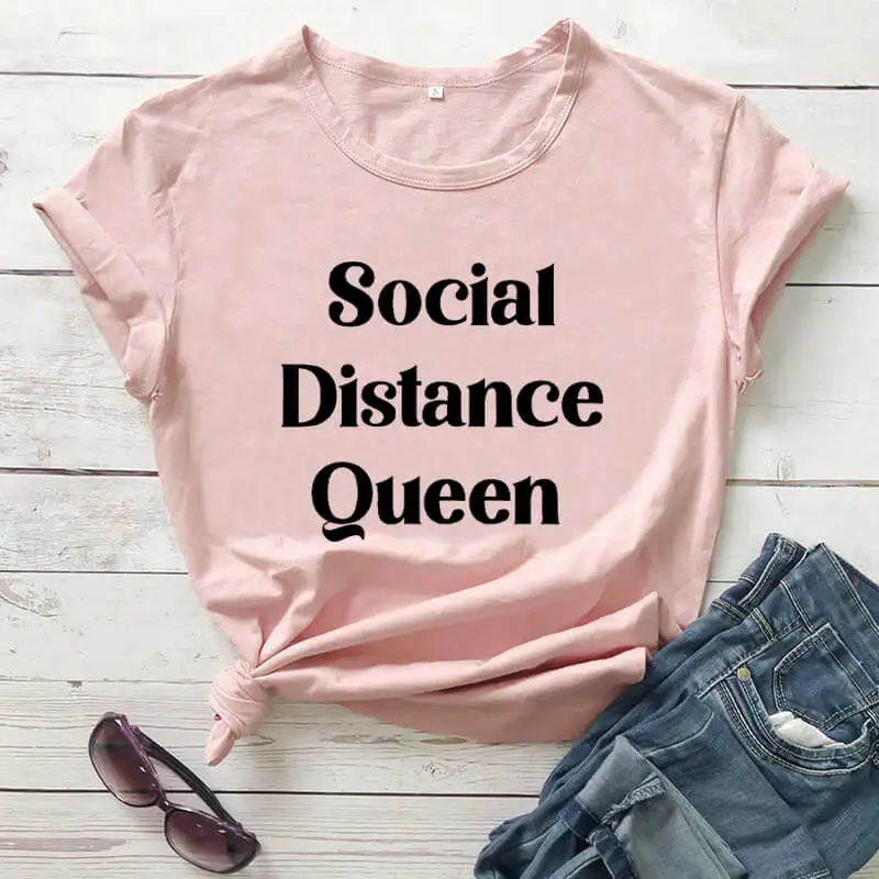 Socialna Razdalja Kraljica Ostanejo Doma Majica Socialne Oddaljujejo srajce nov prihod 2020 bombaž smešno t shirt Karanteno Majica
