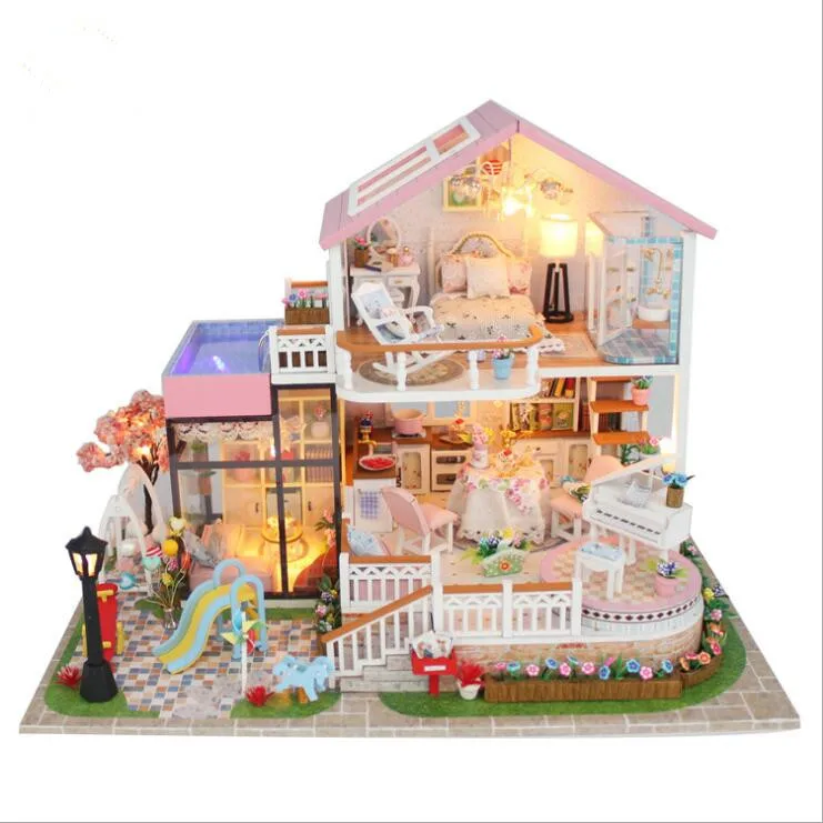 Srčkan Družine Hiša DIY Velike Lesene Lutke Hiša Igrajo Lutke Miniature Pohištvo, Igrače za Otroke Juguete Brinquedos