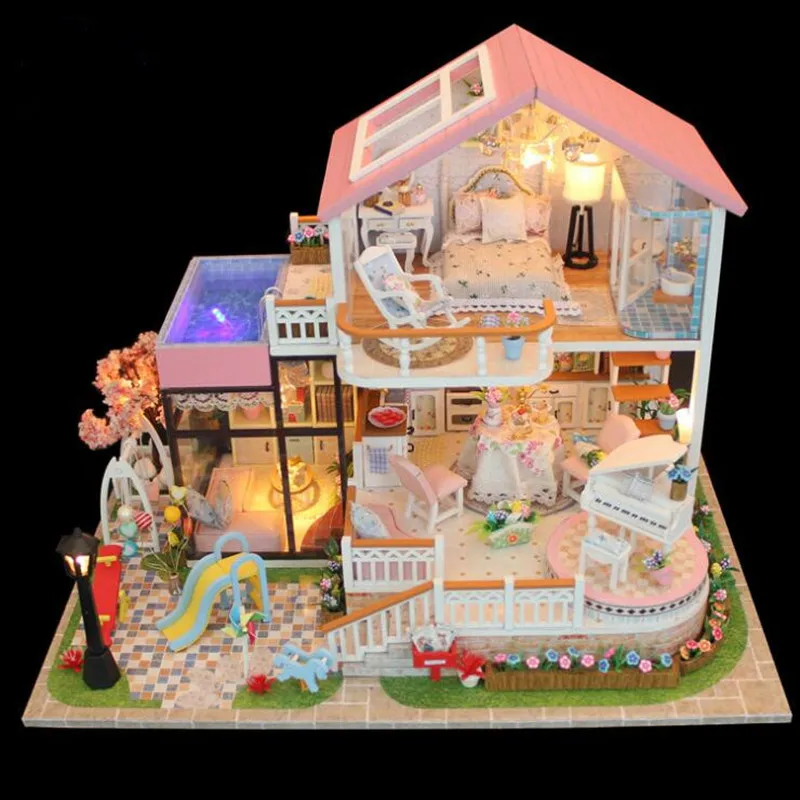 Srčkan Družine Hiša DIY Velike Lesene Lutke Hiša Igrajo Lutke Miniature Pohištvo, Igrače za Otroke Juguete Brinquedos
