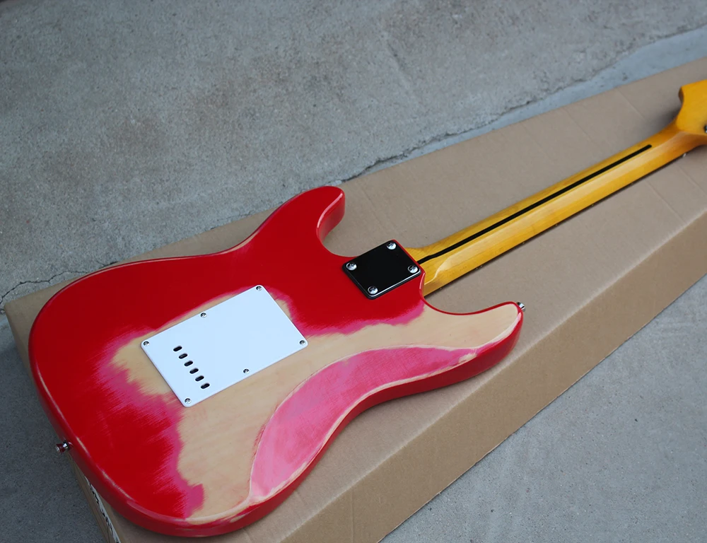 Starinsko rdeča telesa električna kitara z Belo Pickguard, 3 S pickup, rumena vratu, google chrome strojne opreme, po meri, brezplačno dostavo.