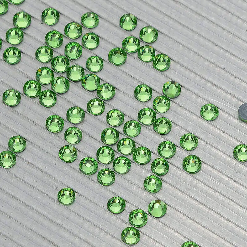 Svetlo Zelena FlatBack Kozarec Vroče Fix Okrasnih Vroče-Fix Kristali Kamni Za Oblačila