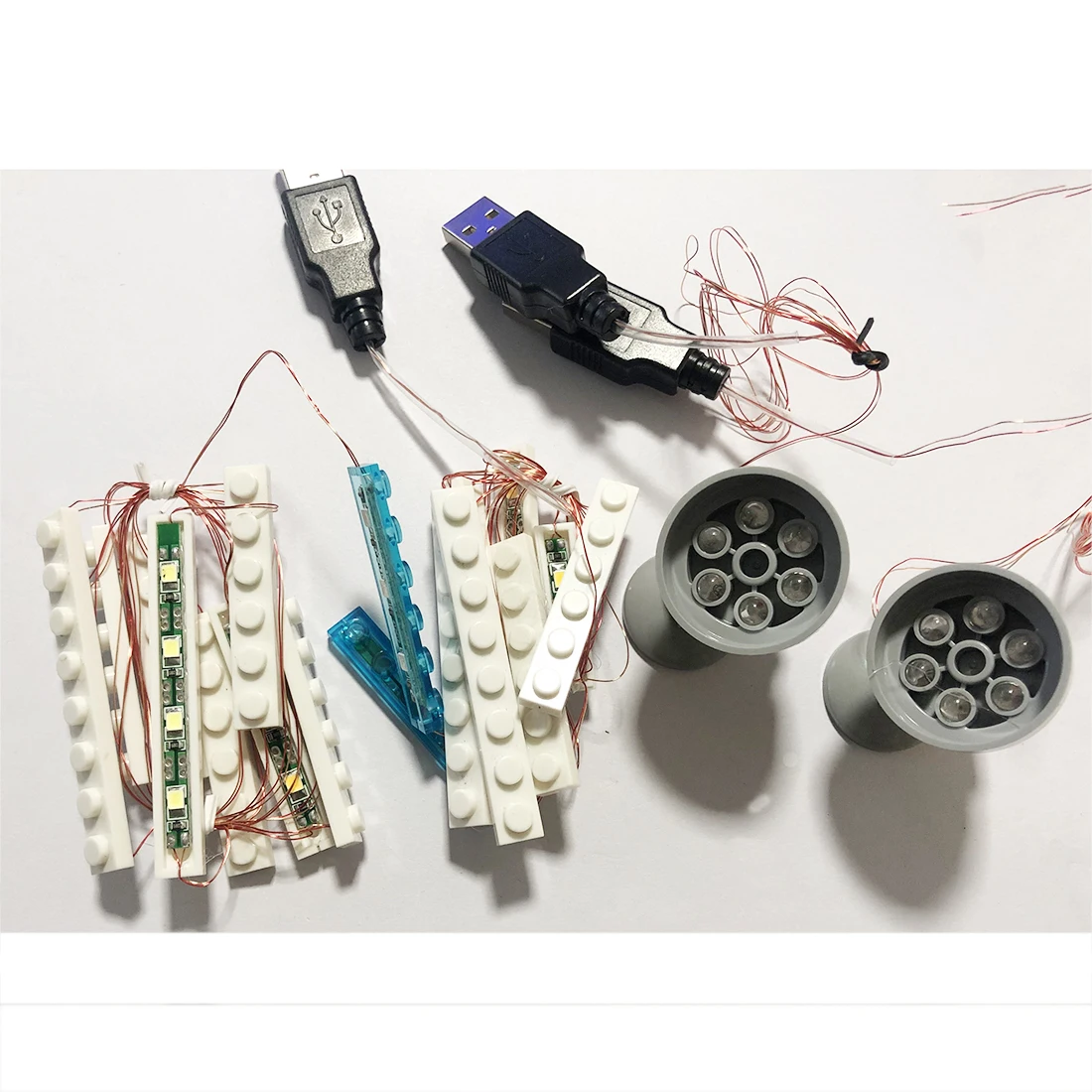 USB Razsvetljavo Deli Gradnik, Igrače, Oprema za Roller Coaster 10261 (Samo LED Luči, Ne Blok Kit)