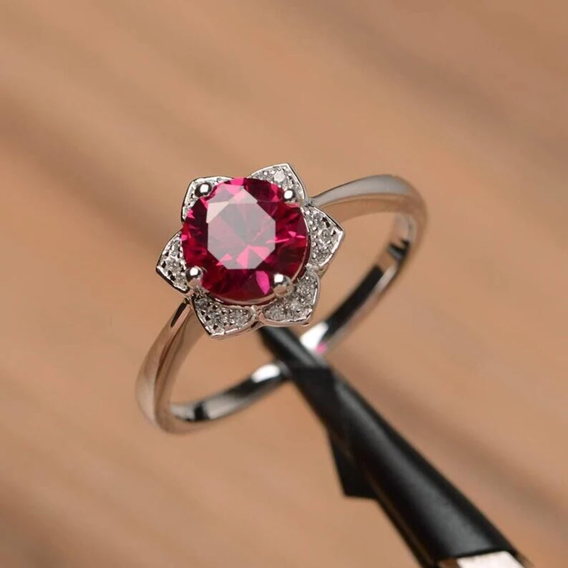 Utimtree Novo 925 sterling srebrni Red Crystal Ring z Bling Cirkon Kamen za Ženske, Modni Nakit, Poročni Udejstvovanje Obroči