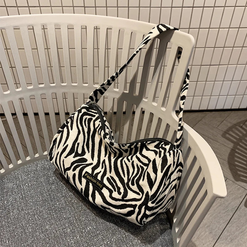 Velika zmogljivost Zebra vzorec torba Ženske modni trendy priložnostne vse-tekmo preprosto ramenski pazduho torbici torba