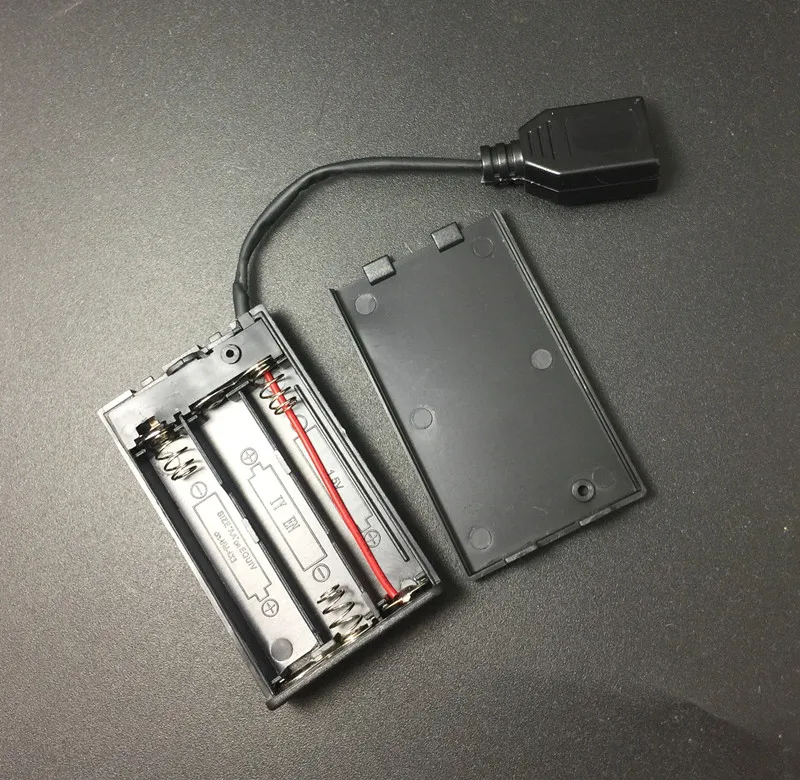 Visoka Kakovost 7 USB Vtičnice Majhne Razdelilno Stikalo In Baterijo Polje Z Vrati Usb Za LED Luči Up Kit Model Zgradbe