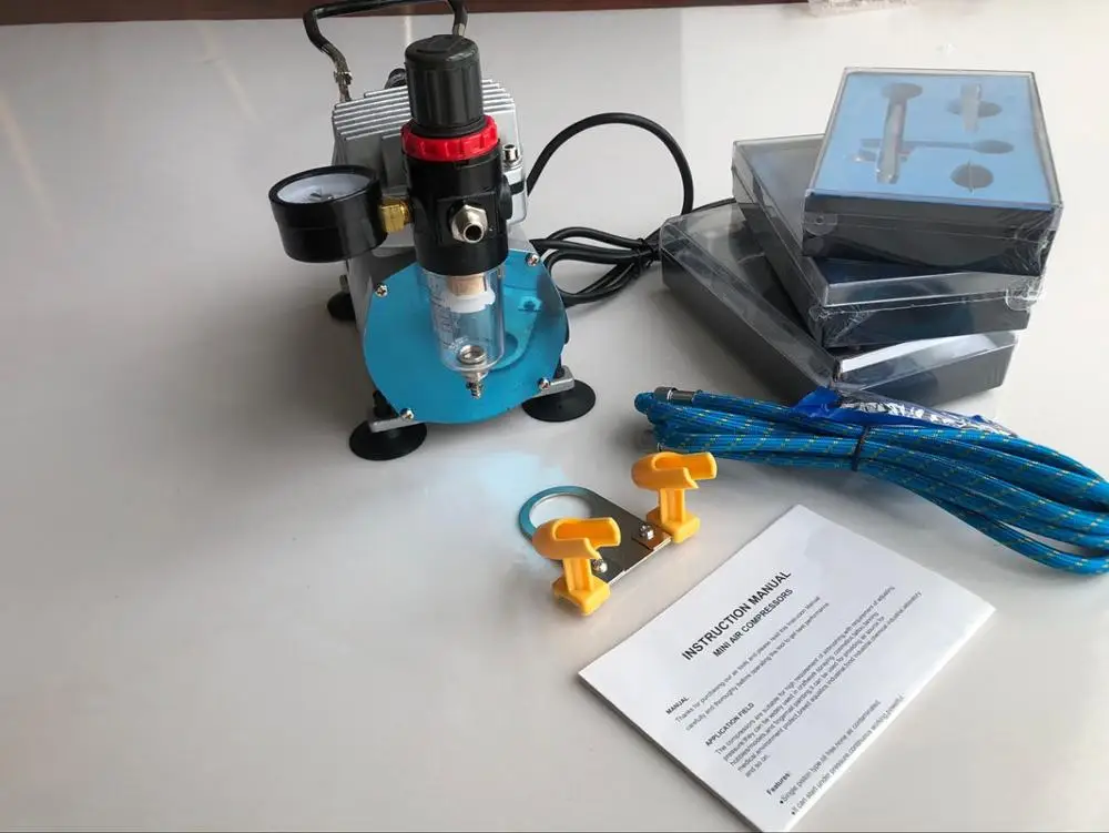 Visoka kakovost Airbrush Kit +Zračni Kompresor paint Spray pištolo Air-Brush Set sandblaster Tatoo Nail Art Oskrbe w/Ščetka za Čiščenje