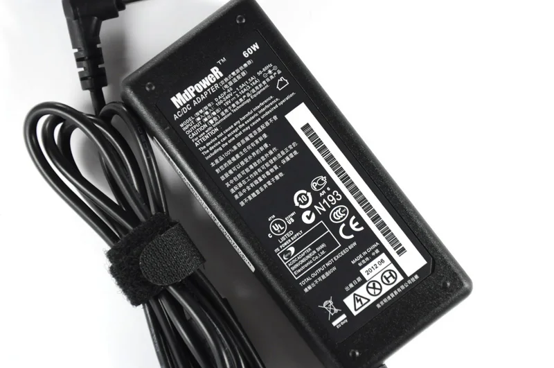 Za Fujitsu LifeBook S710 S7110 S7111 S751 S752 S760 S761 S762 S782 S792 SH560 SH561 572 Prenosni računalnik Napajanje AC Adapter za Polnilnik