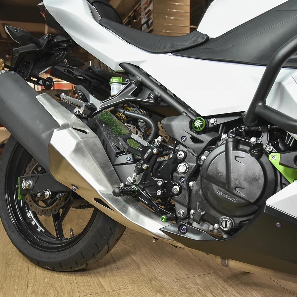 Za Kawasaki Ninja 400 2018-2021 2020 CNC Nastavljiv Rearsets Noge Stopala Kljukice Zadnji Set Z400 NINJA400 Motoristična oprema