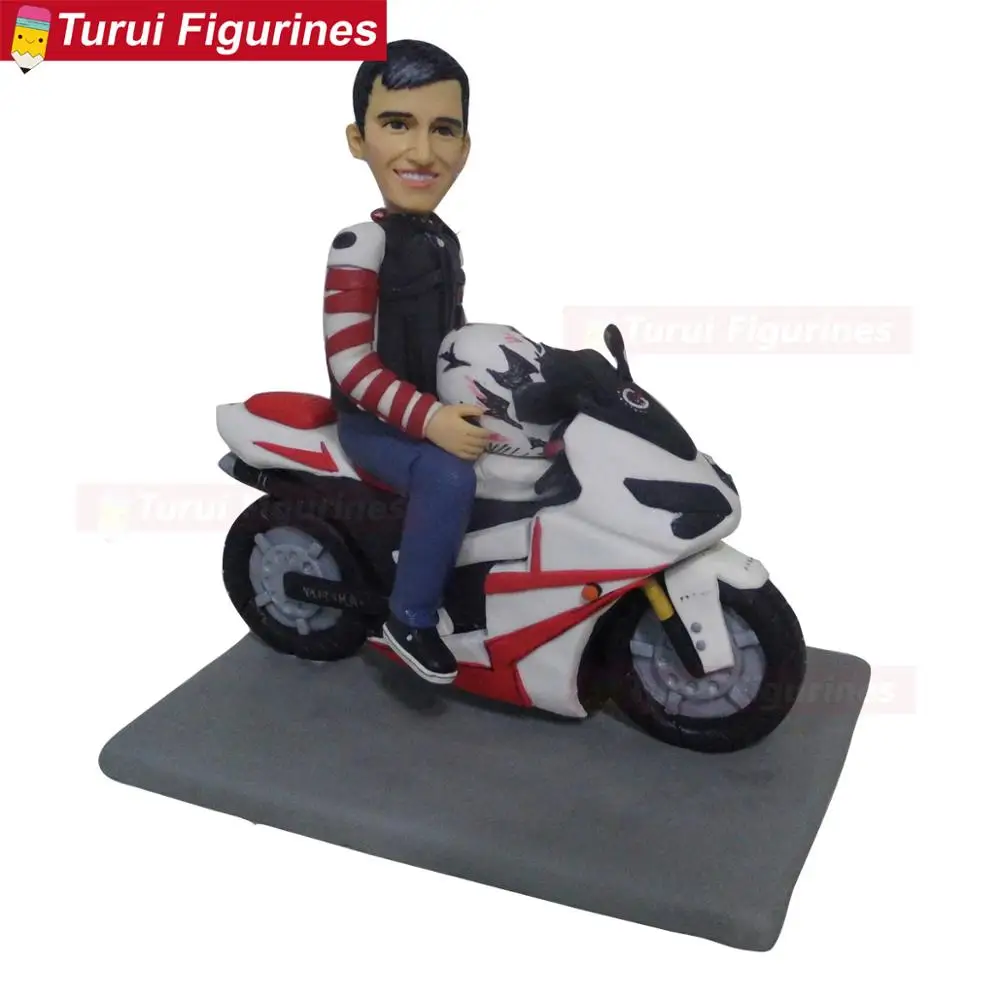 človek vožnja motocikla temo lutke kip, kiparstvo motocikel torto toppers valentinovo
