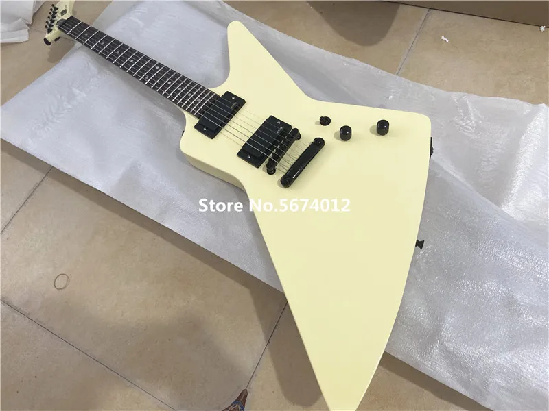 Črna pribor za klasičnem cream-colored rumena gos oblikovan električna kitara, so brezplačna dostava