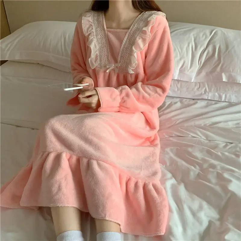 Ženske Nightgowns Čipke Coral Runo Dolgo Ruffles Sladko Plus Žamet Debelejši Toplo Ženska Sleepshirts Priložnostne Korejskem Slogu Ulzzang