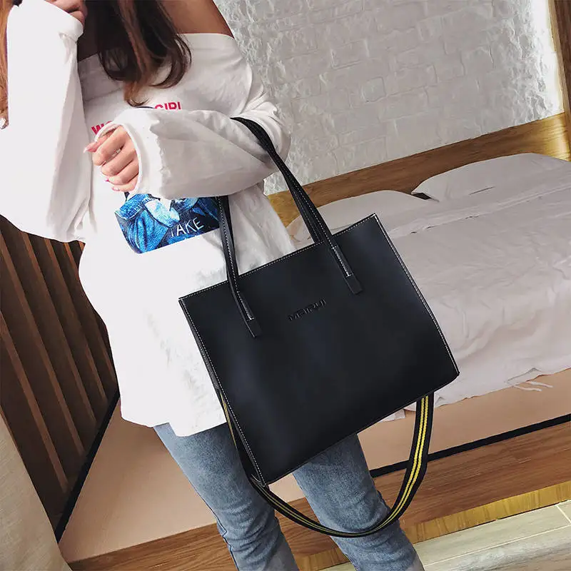 Ženske veliko zmogljivosti vrečko 2020new poševna korejska različica preprosta modna torba [mogoče naložiti A4 učbenik]