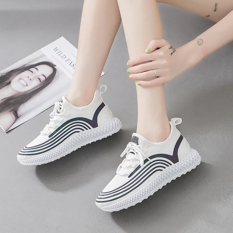 Ženske čevlje nove ženske superge modno črtasto športna obutev z nizko zgornjem dihanje čevlji na prostem čipke-up tenis čevlji
